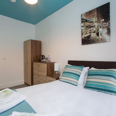 Townhouse @ West Avenue Crewe Bed & Breakfast Rom bilde