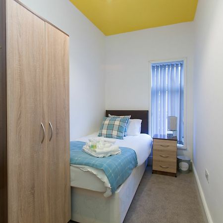 Townhouse @ West Avenue Crewe Bed & Breakfast Eksteriør bilde