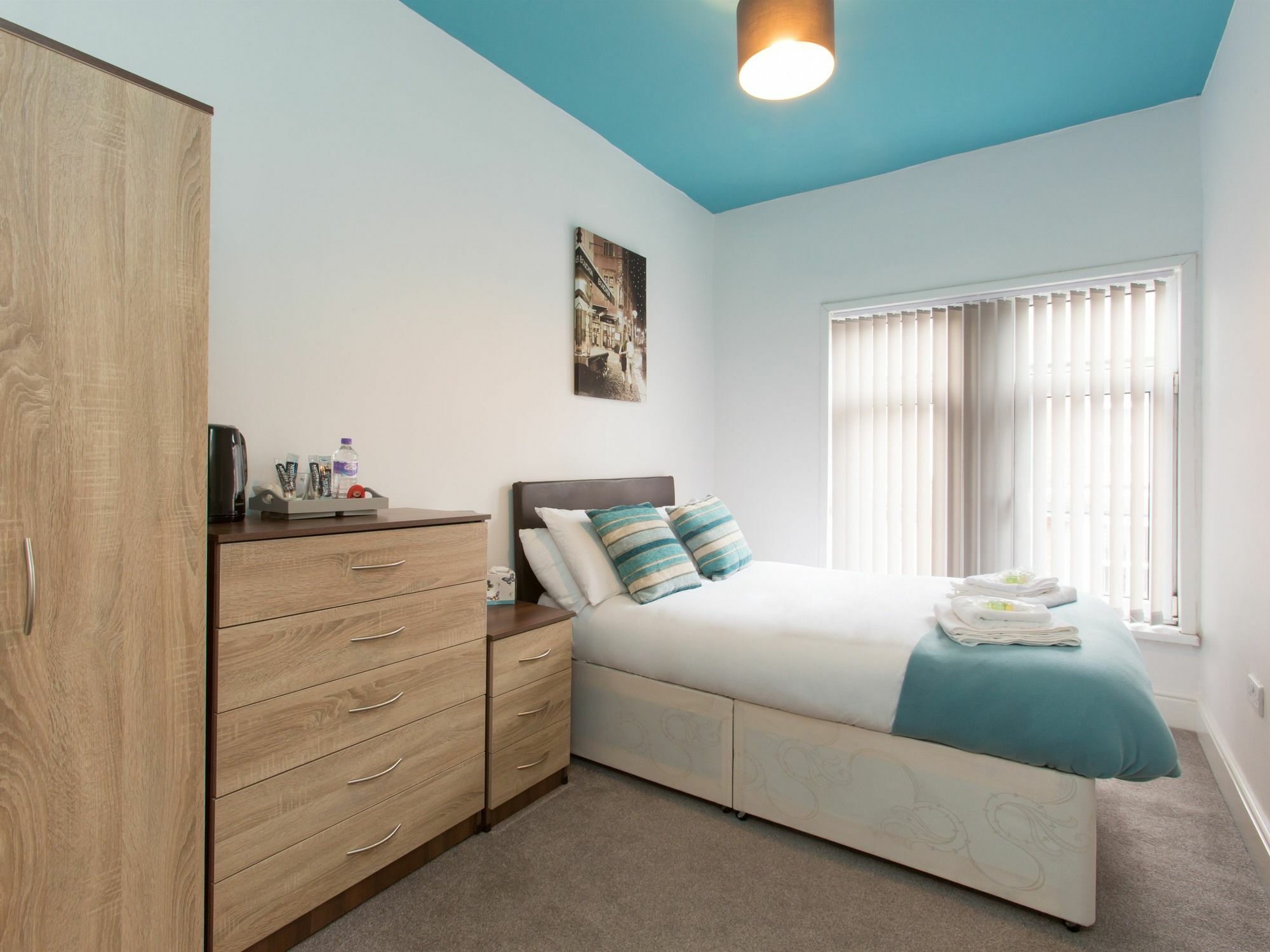 Townhouse @ West Avenue Crewe Bed & Breakfast Eksteriør bilde